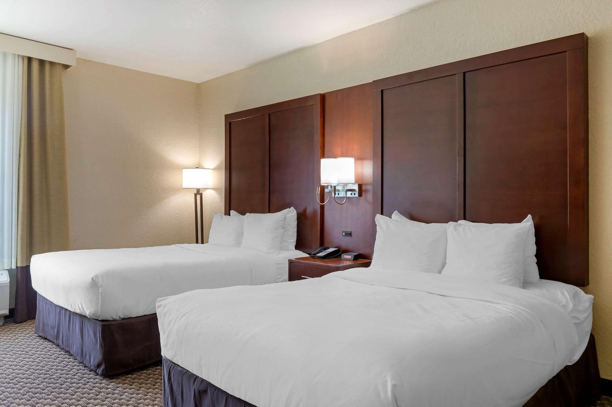 Comfort Inn & Suites Near Six Flags & Medical Center San Antonio Exterior foto