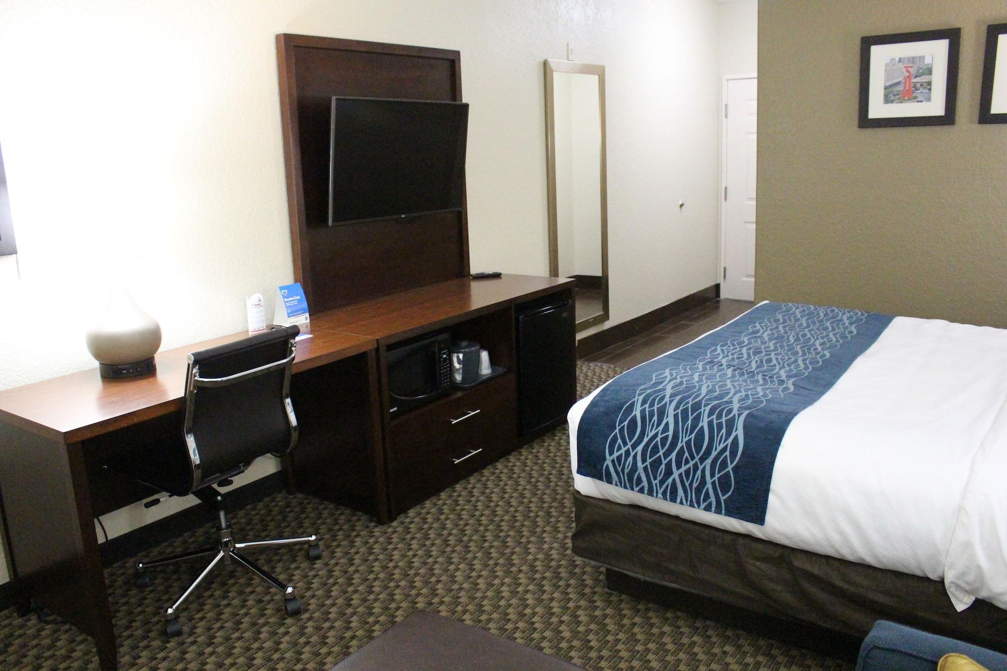 Comfort Inn & Suites Near Six Flags & Medical Center San Antonio Exterior foto