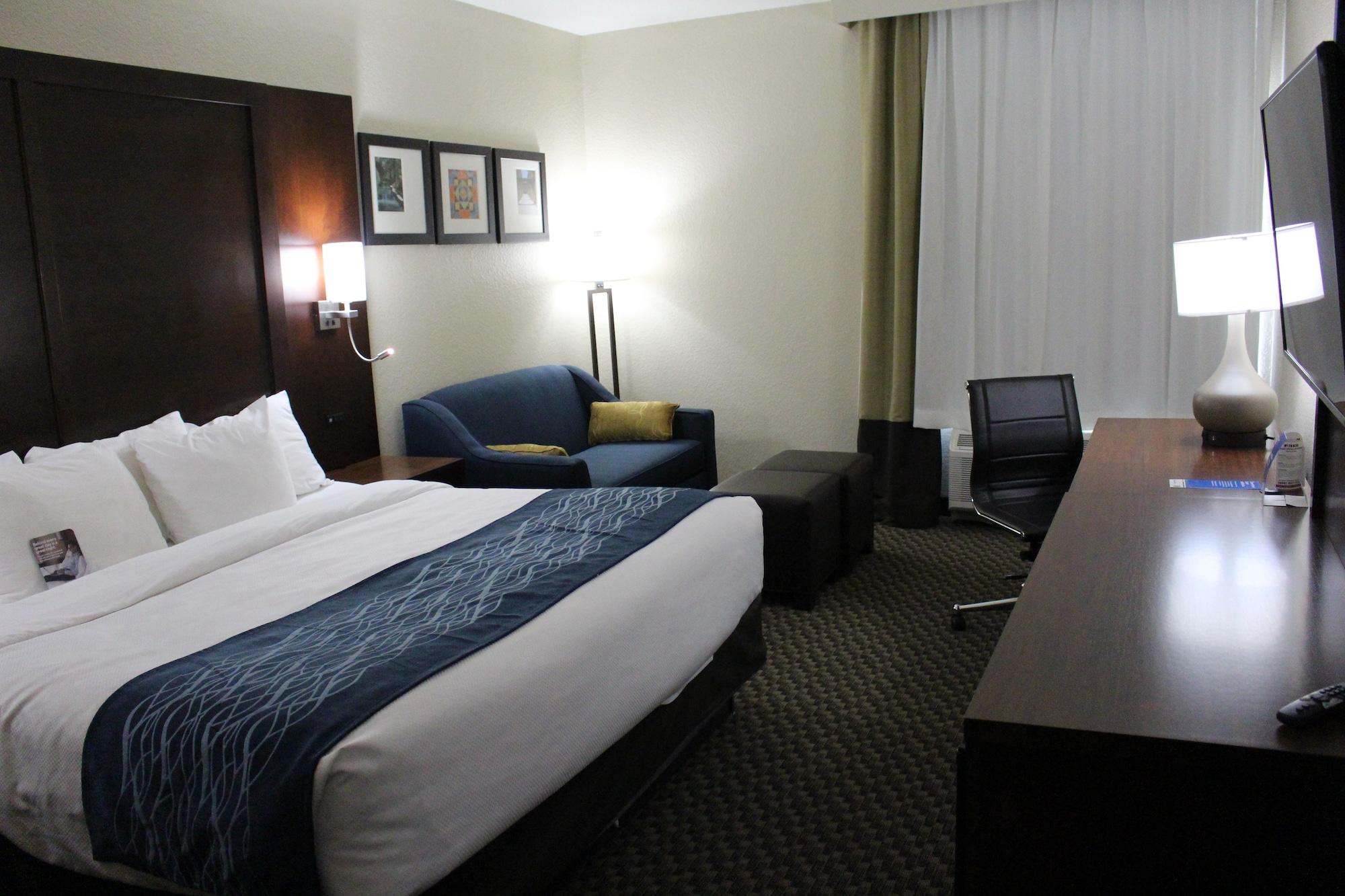 Comfort Inn & Suites Near Six Flags & Medical Center San Antonio Exterior foto