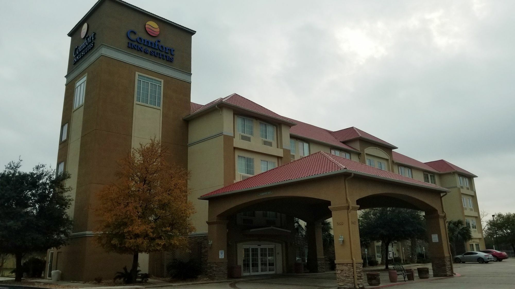 Comfort Inn & Suites Near Six Flags & Medical Center San Antonio Exterior foto